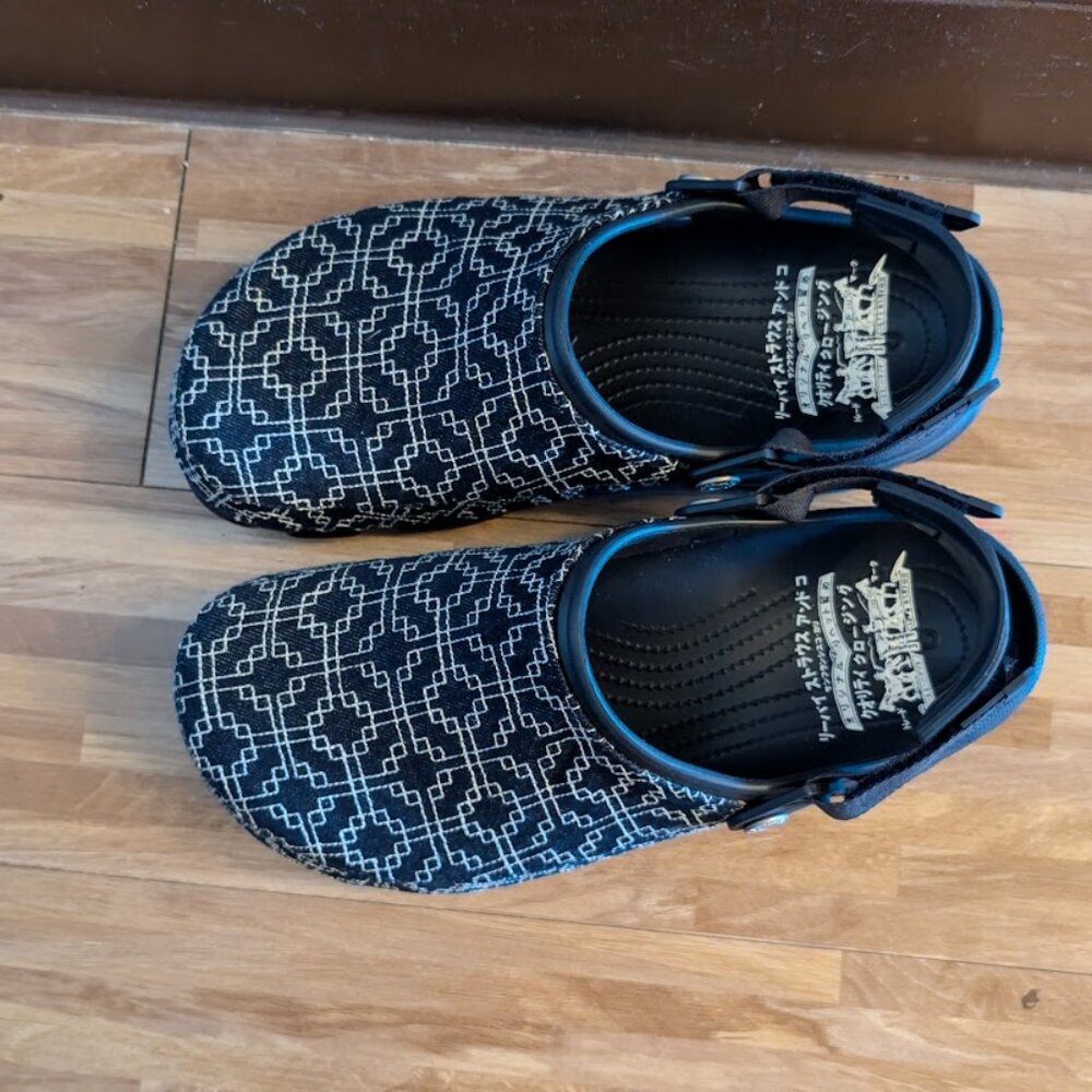 NEW!! LEVI'S X CROCS ALL TERRAIN CLOG Men:12